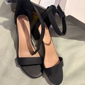Style & Co. Black Women's sz 8  andals
